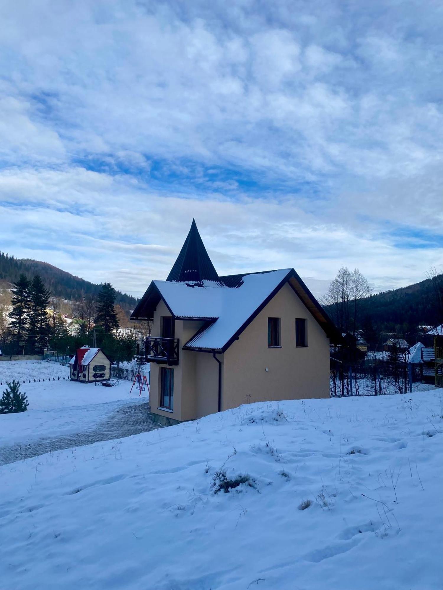 Villa Лучка Mykulychyn Esterno foto